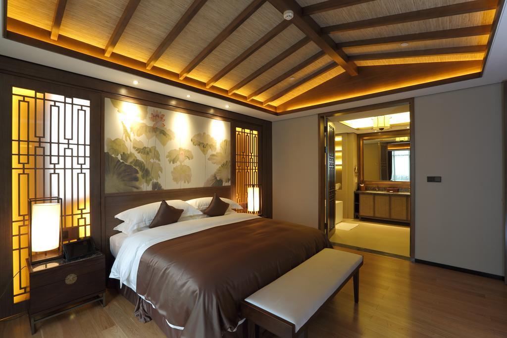S&N Zhejiang Linhai International Hotel Oda fotoğraf