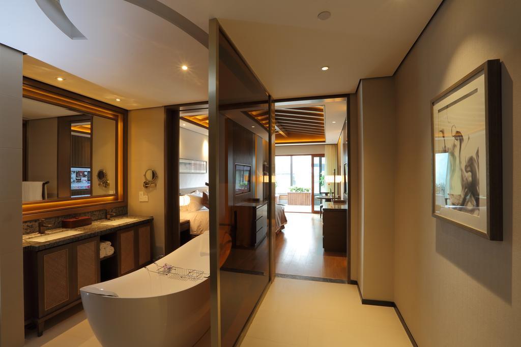 S&N Zhejiang Linhai International Hotel Oda fotoğraf