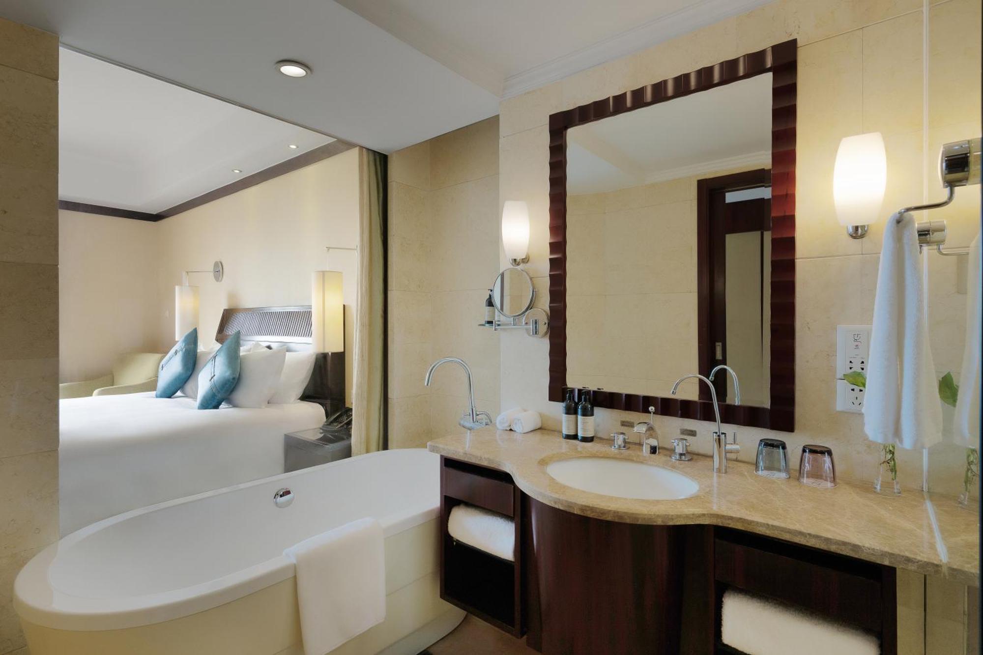 S&N Zhejiang Linhai International Hotel Dış mekan fotoğraf