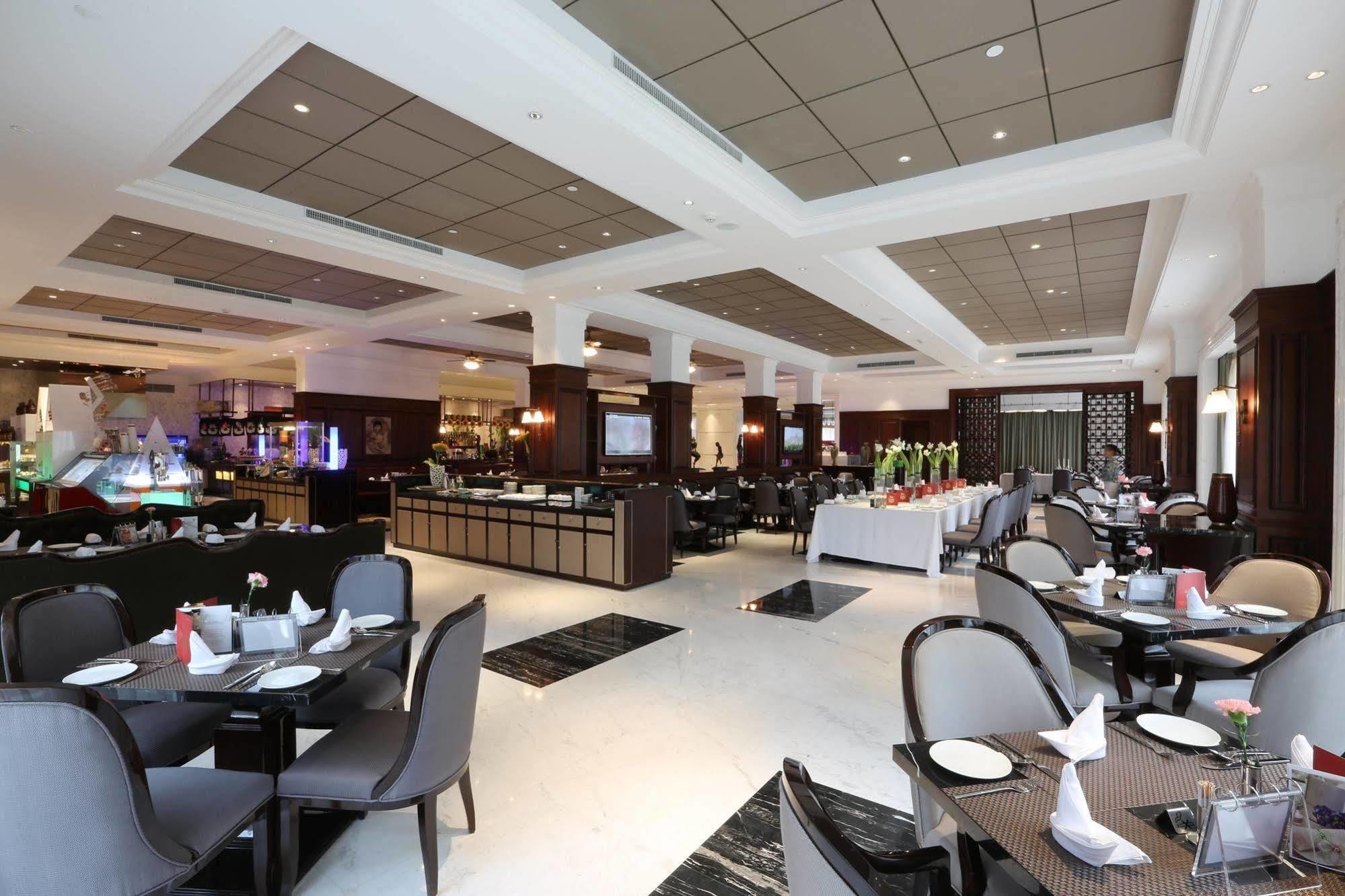 S&N Zhejiang Linhai International Hotel Dış mekan fotoğraf