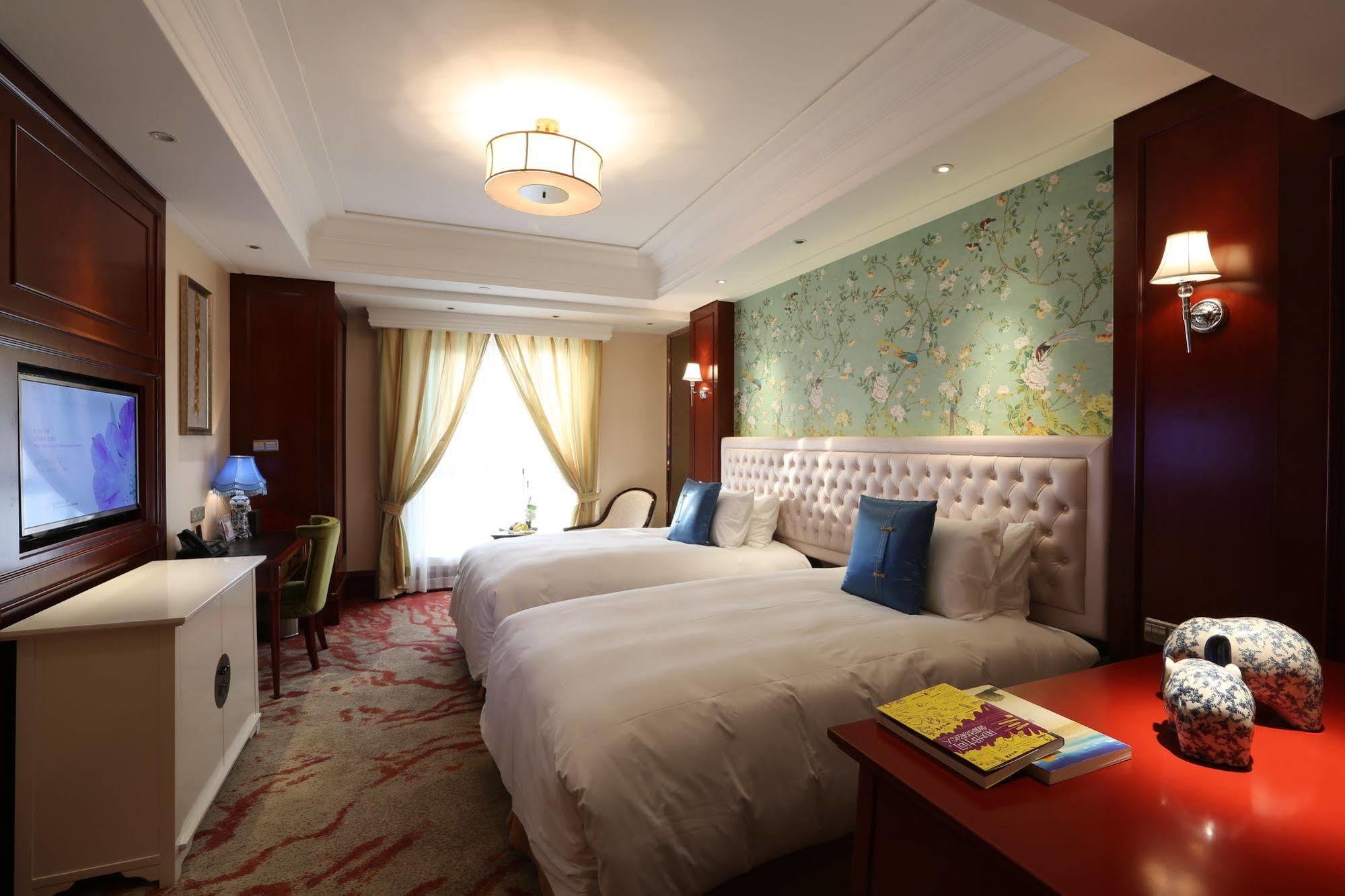 S&N Zhejiang Linhai International Hotel Dış mekan fotoğraf