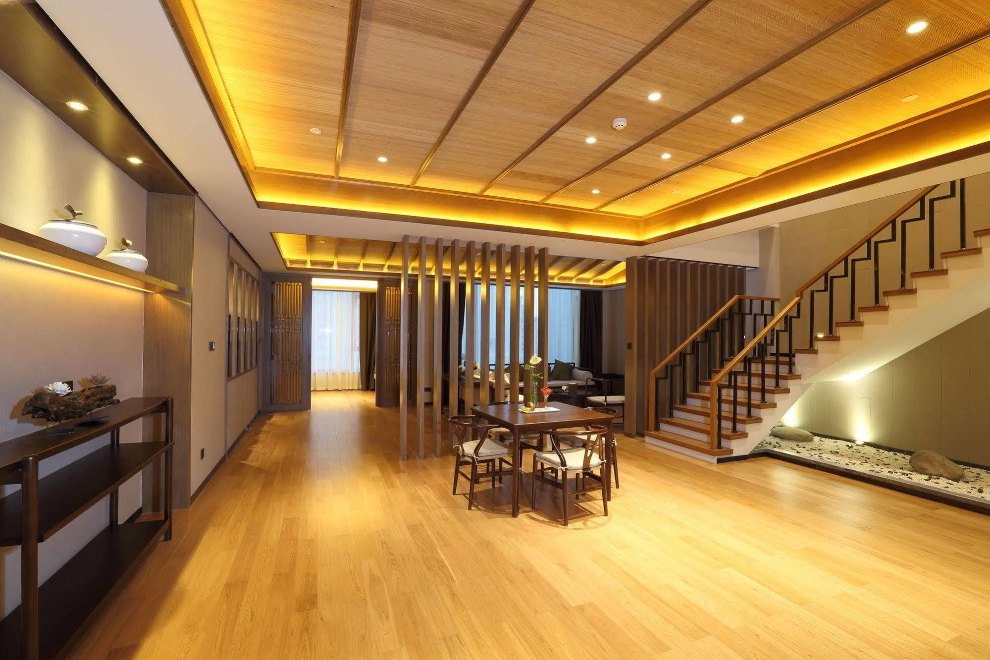 S&N Zhejiang Linhai International Hotel Dış mekan fotoğraf