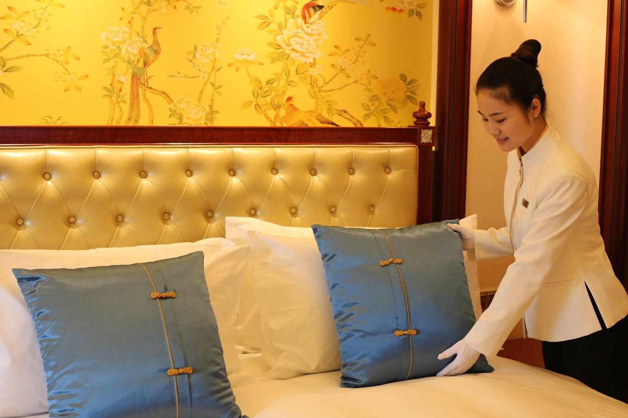 S&N Zhejiang Linhai International Hotel Dış mekan fotoğraf