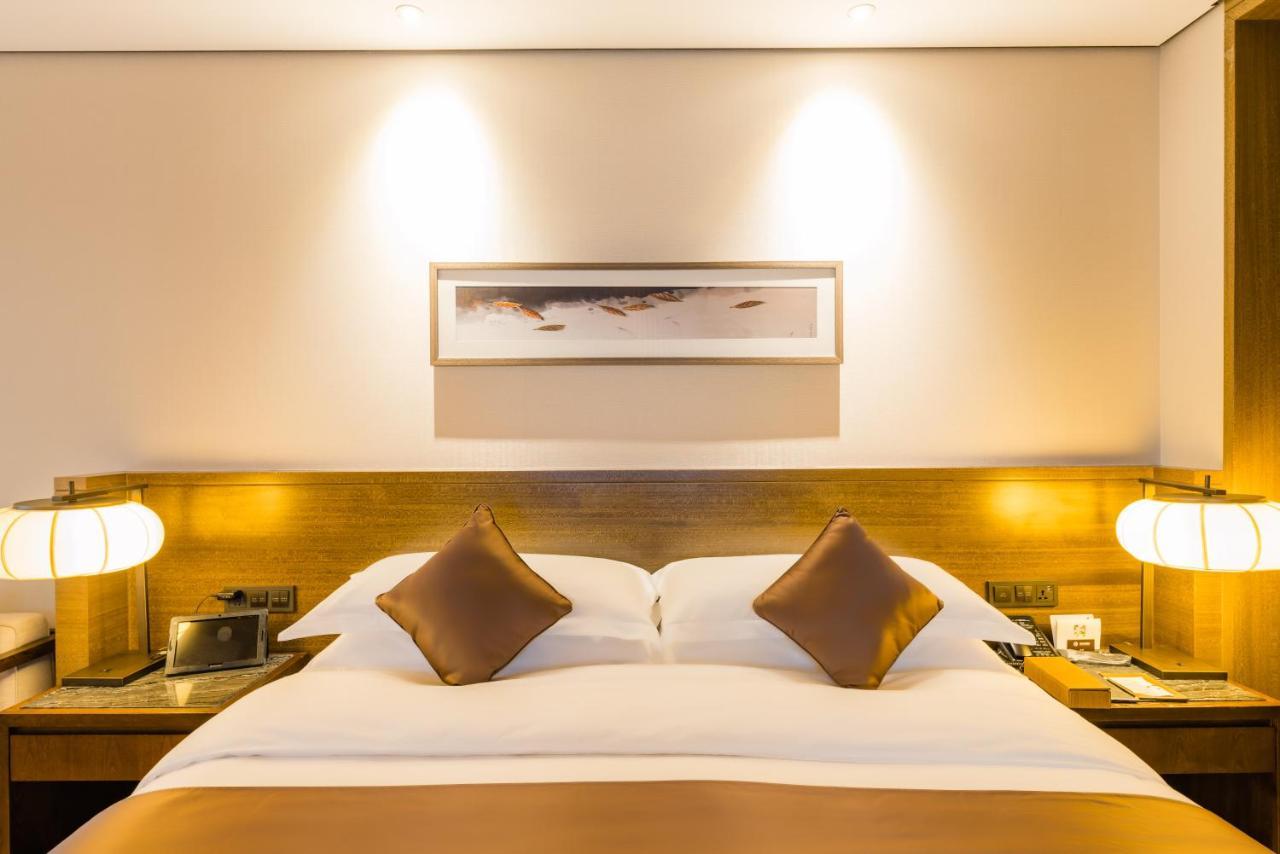S&N Zhejiang Linhai International Hotel Dış mekan fotoğraf