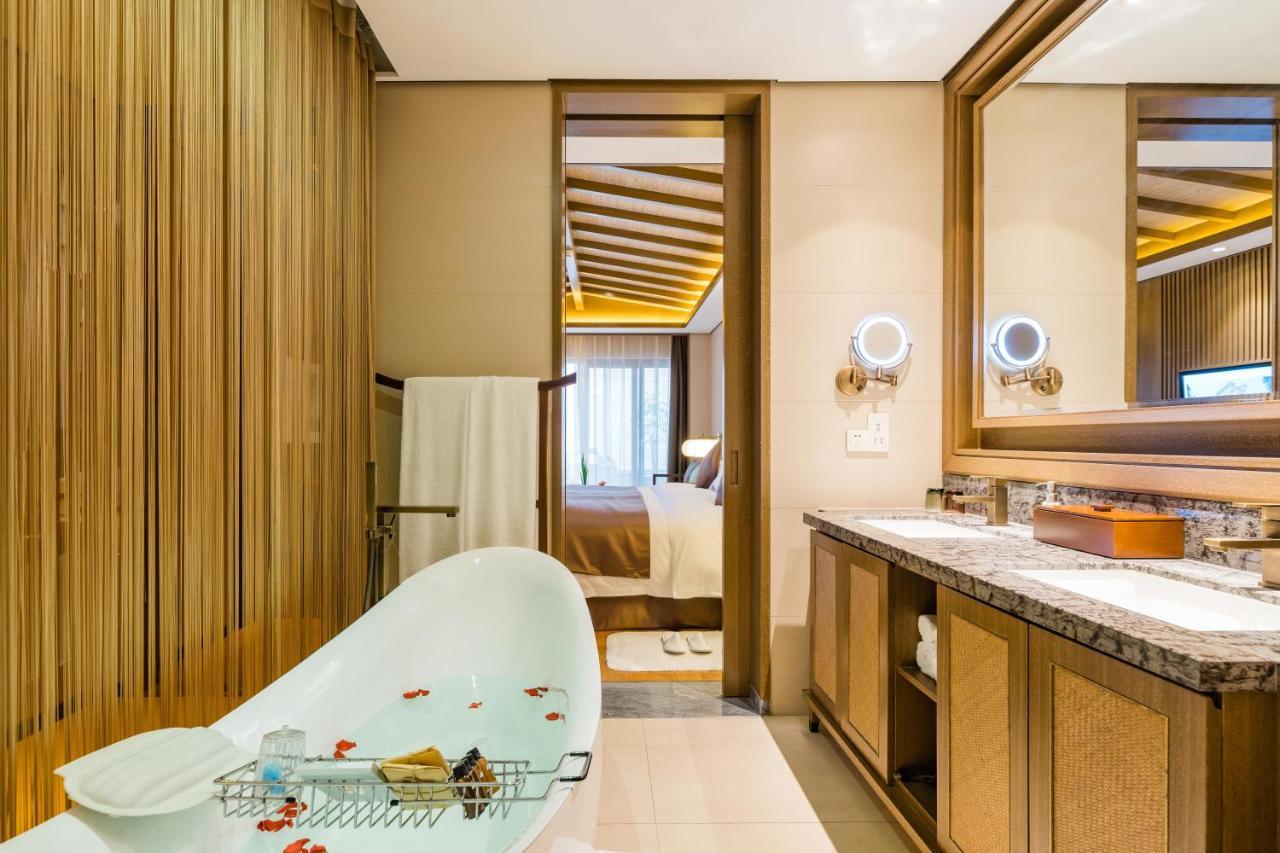 S&N Zhejiang Linhai International Hotel Dış mekan fotoğraf